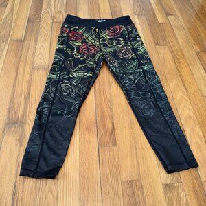 Constantly Varied Gear CVG Dressed to Kill Capri Leggings Size Small